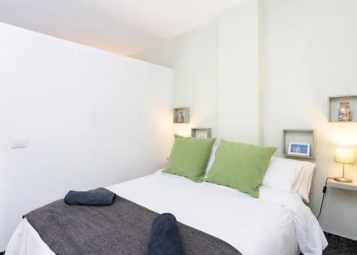 Dialez Holidays - Pris Paradise アパート