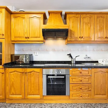 Dialez Holidays - Pris Paradise Apartment